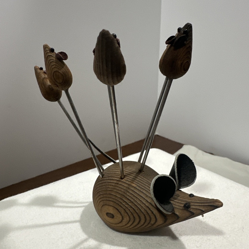 Vintage Otagiri Mouse Hors d'oeuvres Set w 6 Picks Mid Century Wood‎ Holder